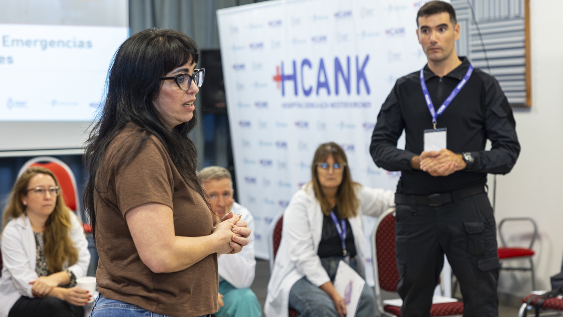 Marina Vázquez (ARN) en la apertura del primer encuentro sobre asistencia médica ante emergencias radiológicas y nucleares. Crédito: HCANK