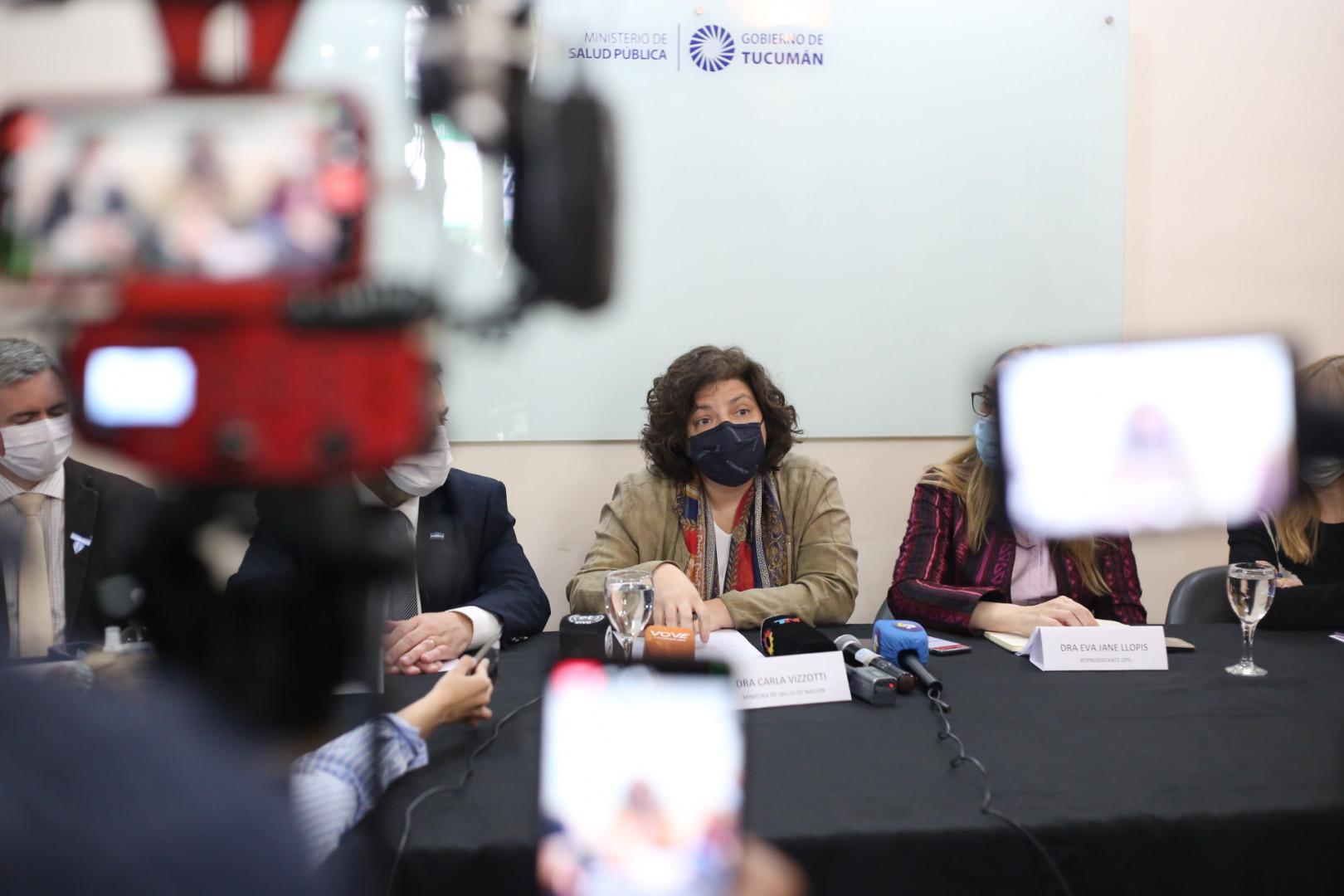 03.09.22 Conferencia de Vizzotti en Tucumán en seguimiento de brote de neumonía 