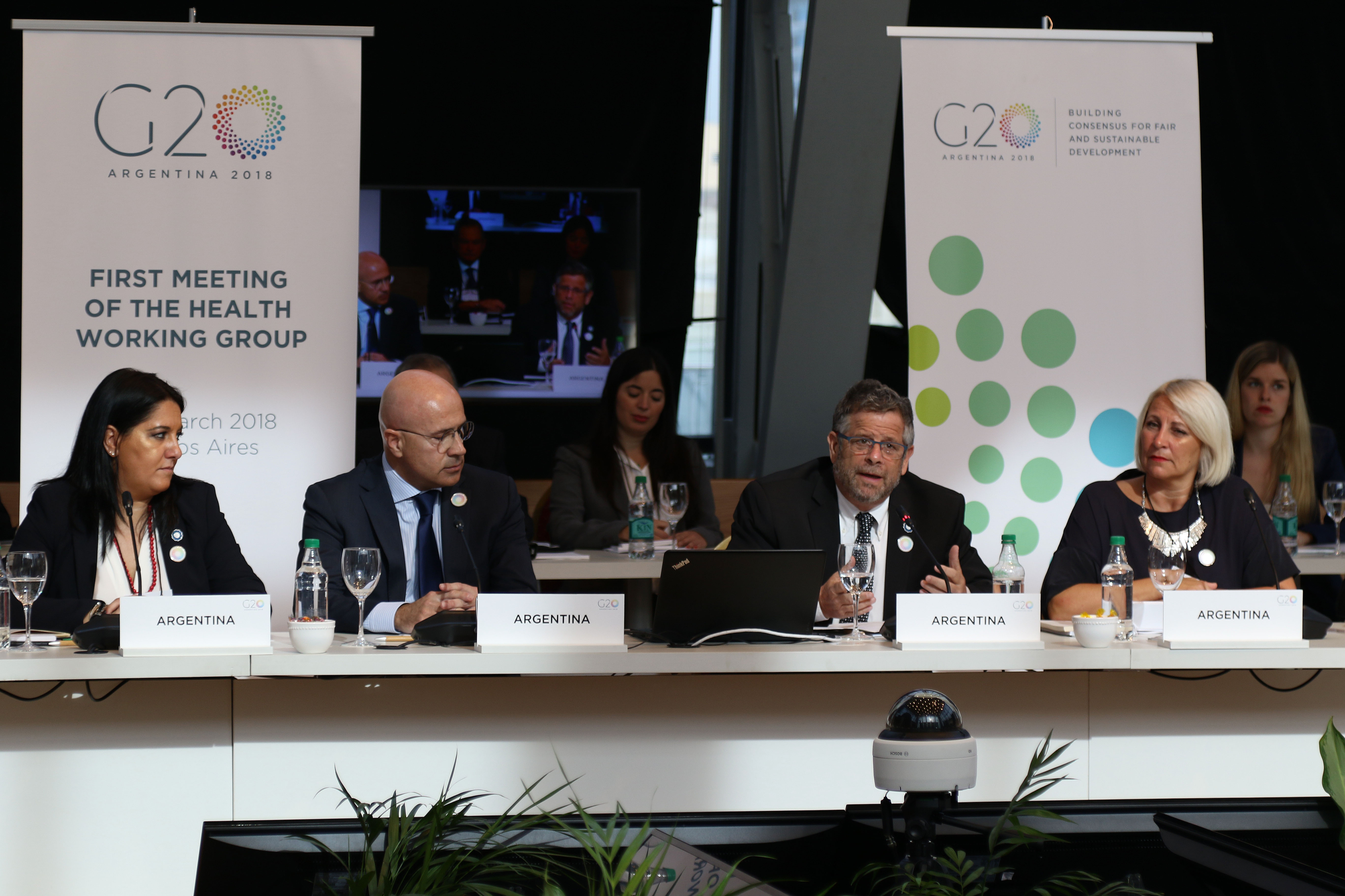 05-03-18 Rubinstein abrió reunión técnica G20 salud