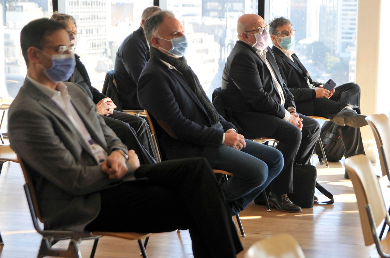 12-08-21 hospitales 1