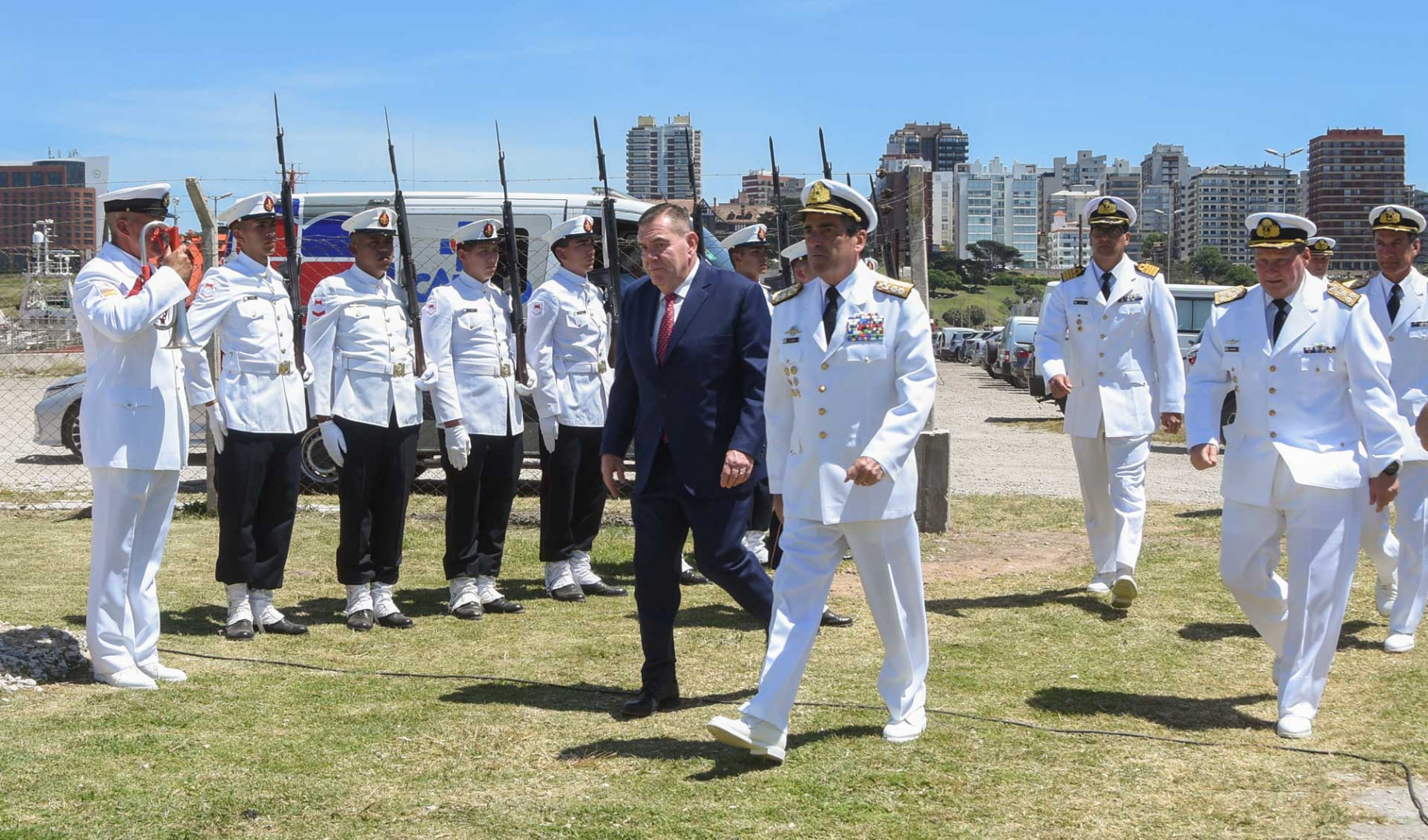 Ceremonia en homenaje al submarino ARA “San Juan” y a sus 44 tripulantes |  Argentina.gob.ar