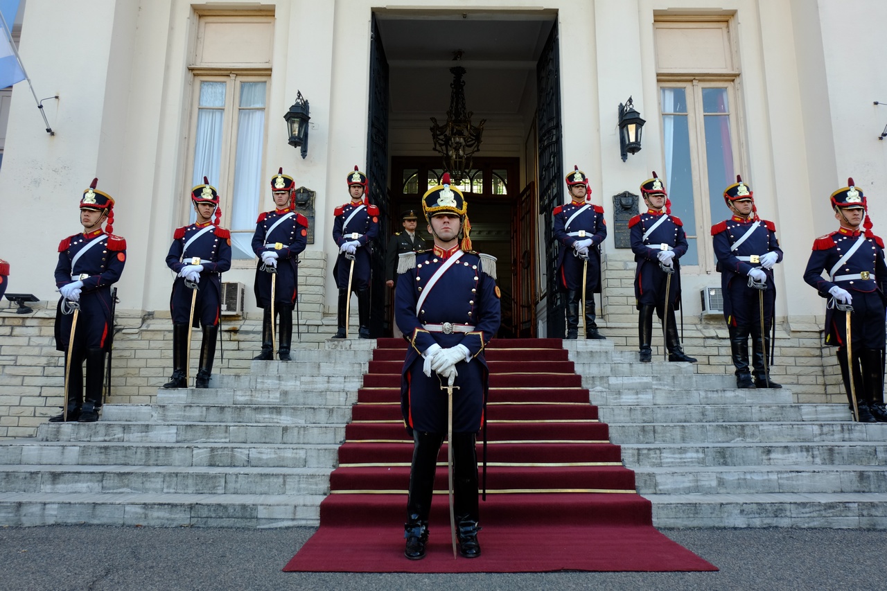 El Regimiento de Granaderos a Caballo cumple 207 años Argentina.gob.ar