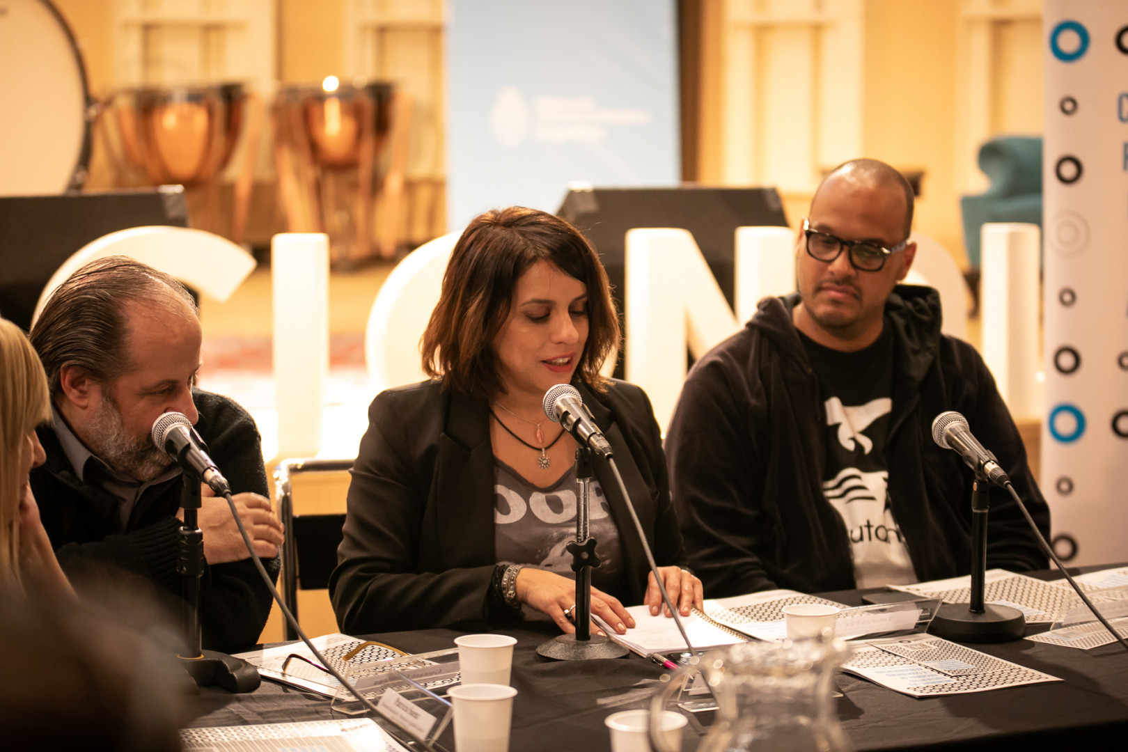 Victoria Donda hablando en la presentación de las Memorias del Encuentro Nacional.
