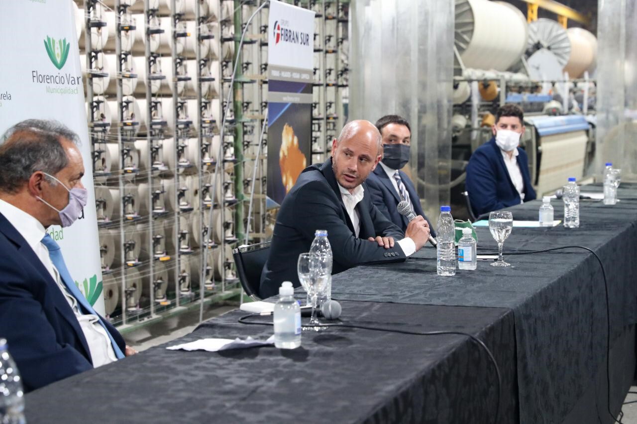 El Gobierno anunció $3.000 millones en créditos para PyMEs así promoverá exportaciones a Brasil