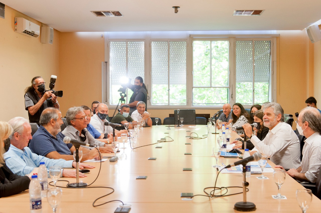 Filmus presentó el Plan Ciencia 2030 en la CGT | Argentina.gob.ar