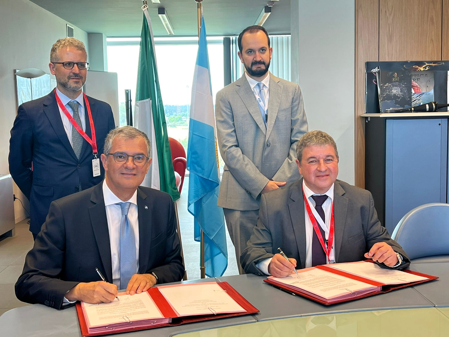 Firma di un accordo di cooperazione tra Argentina e Italia nel campo della tecnologia satellitare