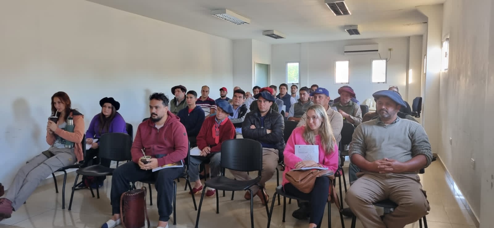 Corrientes: Curso de acreditación en garrapatas, inspección y despacho de tropas