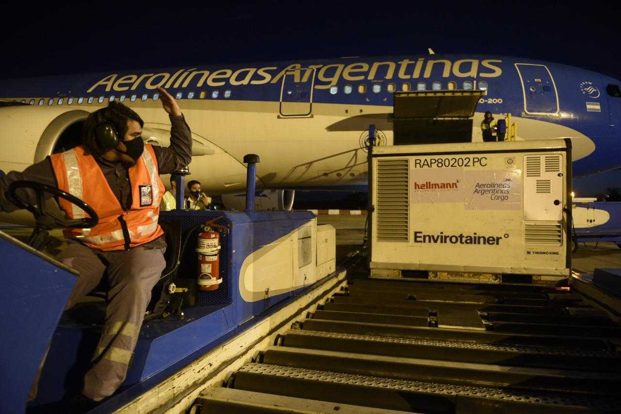 Coronavirus: arribó vuelo de Aerolíneas Argentinas con 384.000 vacunas  Sinopharm | Argentina.gob.ar