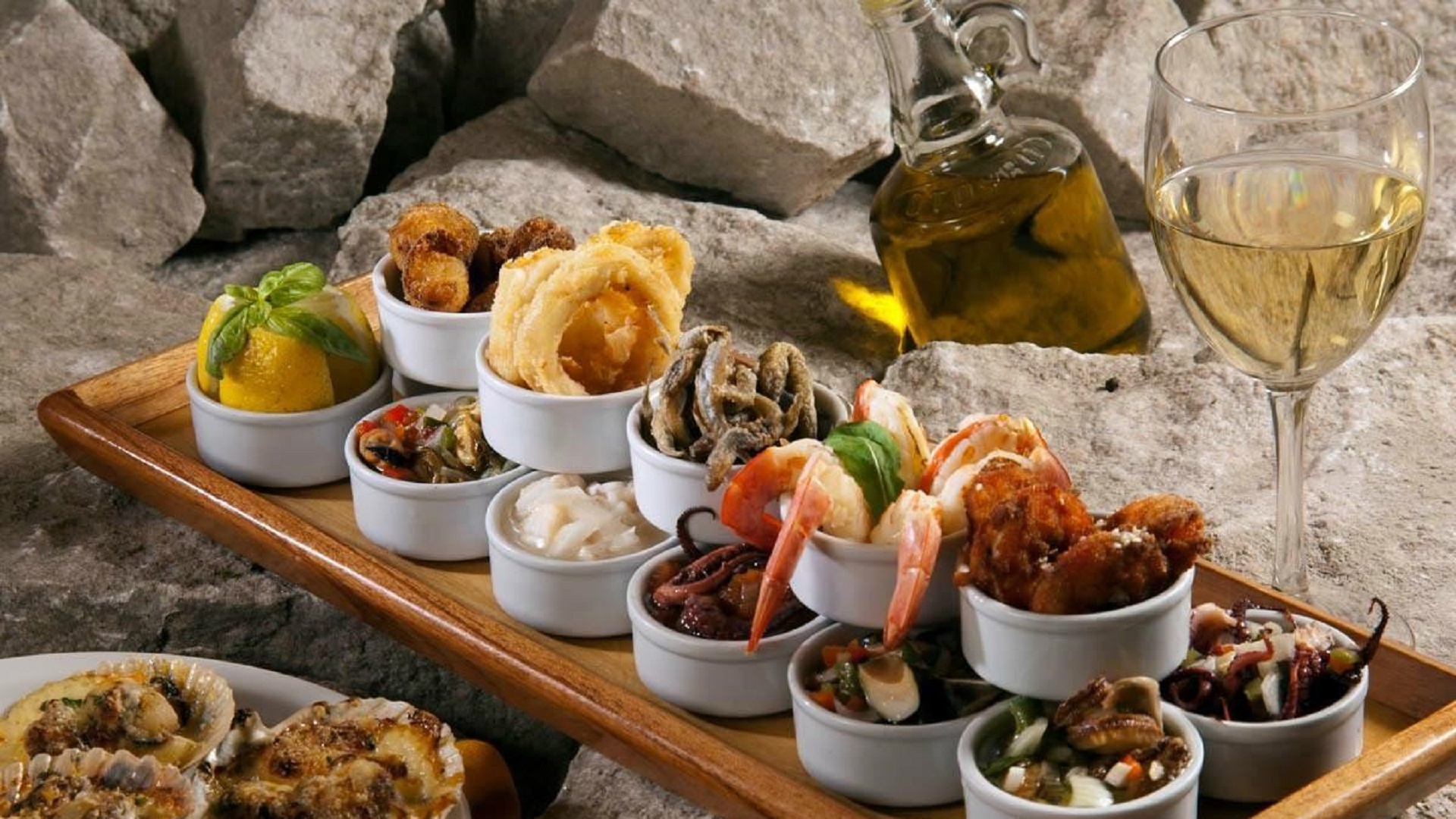 Maridaje de frutos de mar y vino blanco