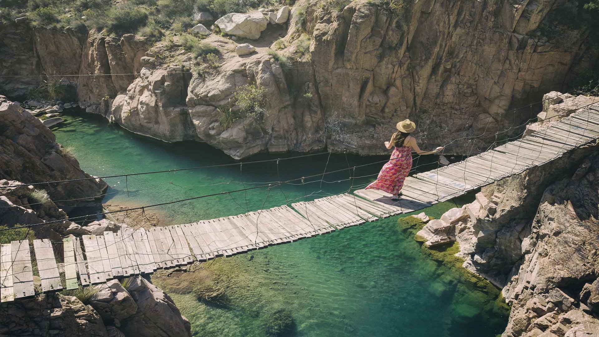 Puente colgante en Cacheuta