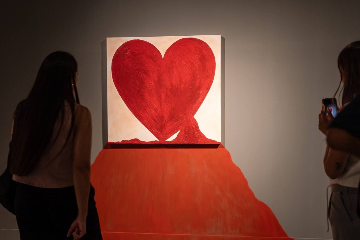 Visita guiada: "Difícil decir adiós", los sábados y domingos de mayo en el Centro Cultural Borges.