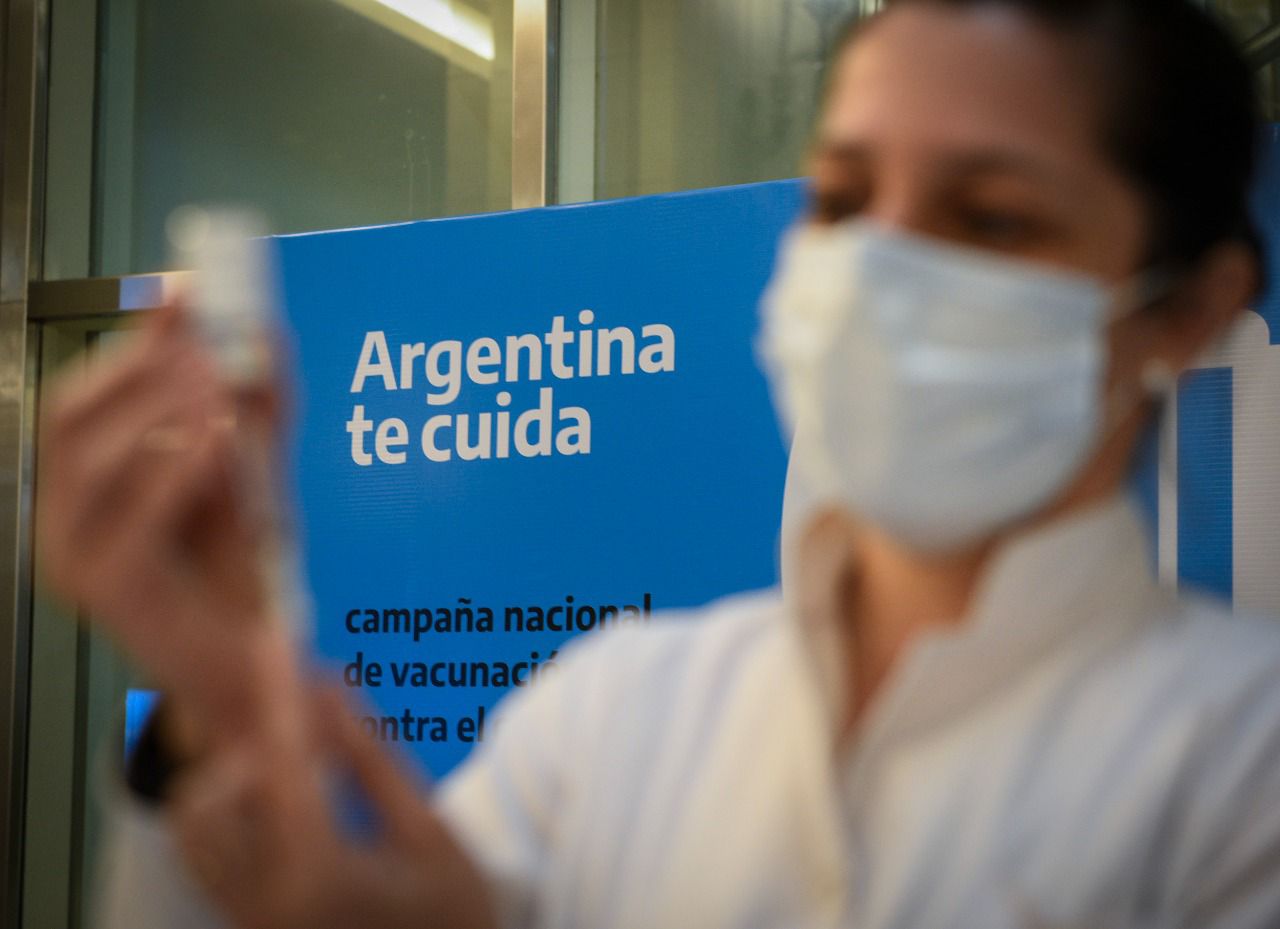 Plan de Vacunación contra la COVID-19: esta semana llegan casi 5 millones de vacunas de Sinopharm y AstraZeneca | Argentina.gob.ar