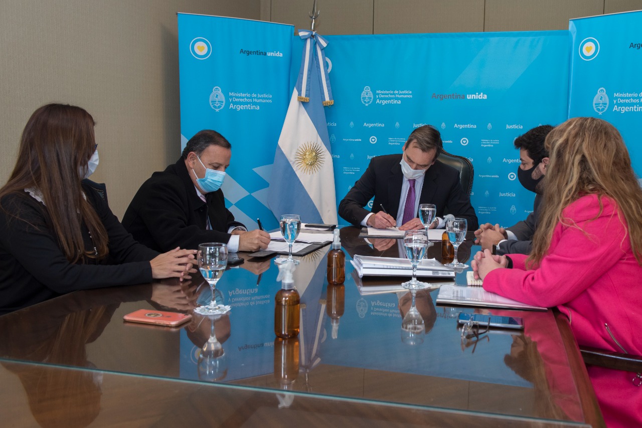 El ministro Soria se reunió con el gobernador Quintela: La Rioja se suma a la Red Federal de Mediación 