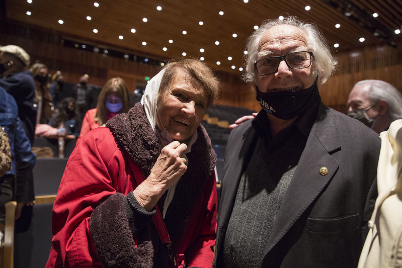 Taty Almeida y Adolfo Pérez Esquivel en uno de los actos por el bicentenario de la UBA