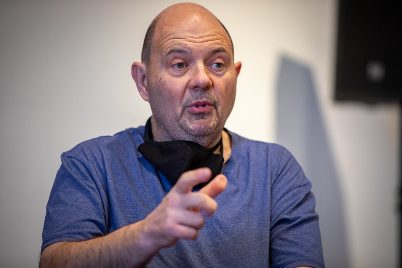 Carlos Rottemberg, presidente de la Asociación argentina de empresarios y empresarias teatrales y musicales (AADET), durante la reunión