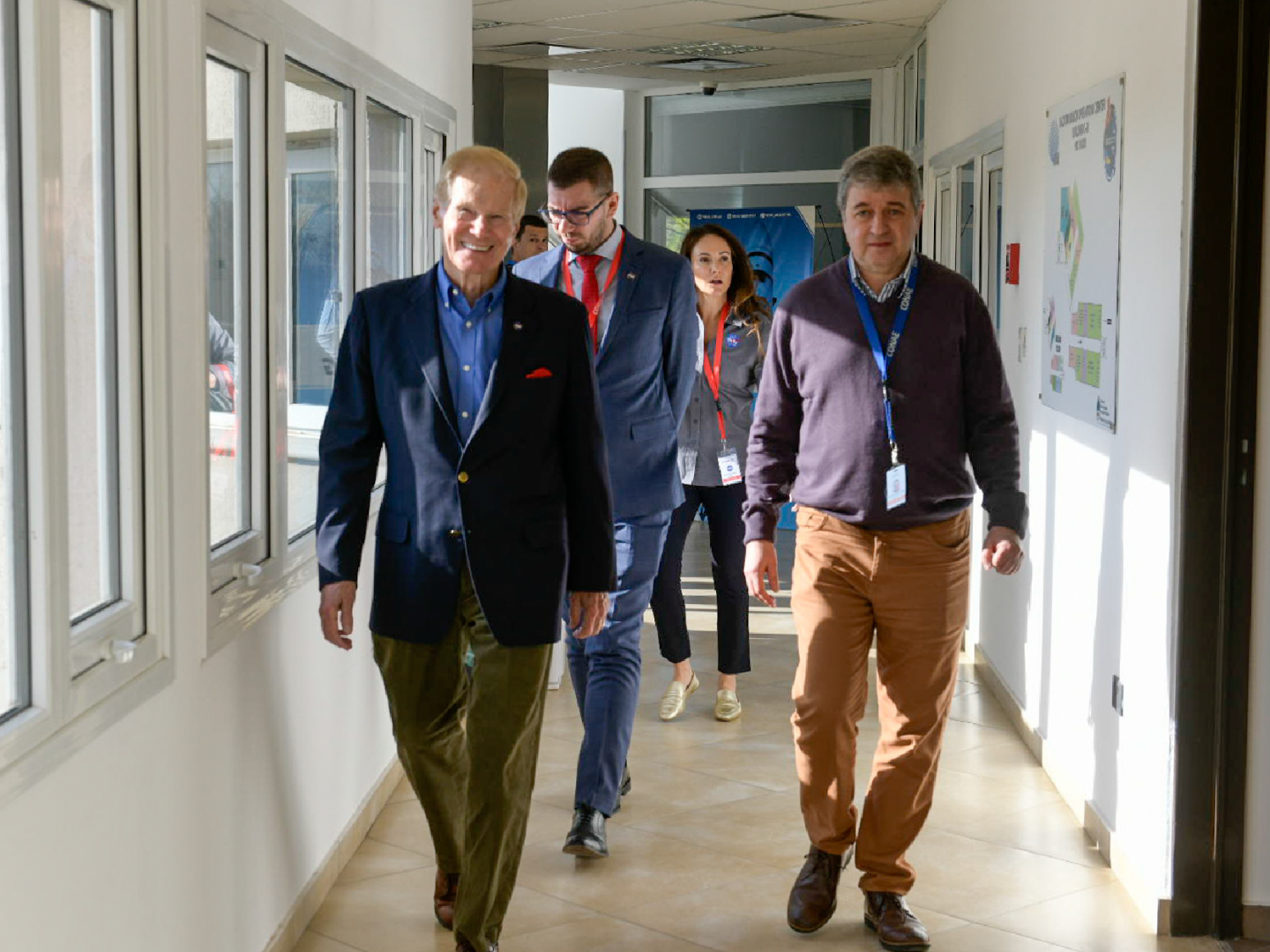La visita incluyó un recorrido por el Centro de Control de Misión SAOCOM y el parque de antenas de la Estación Terrena Córdoba.