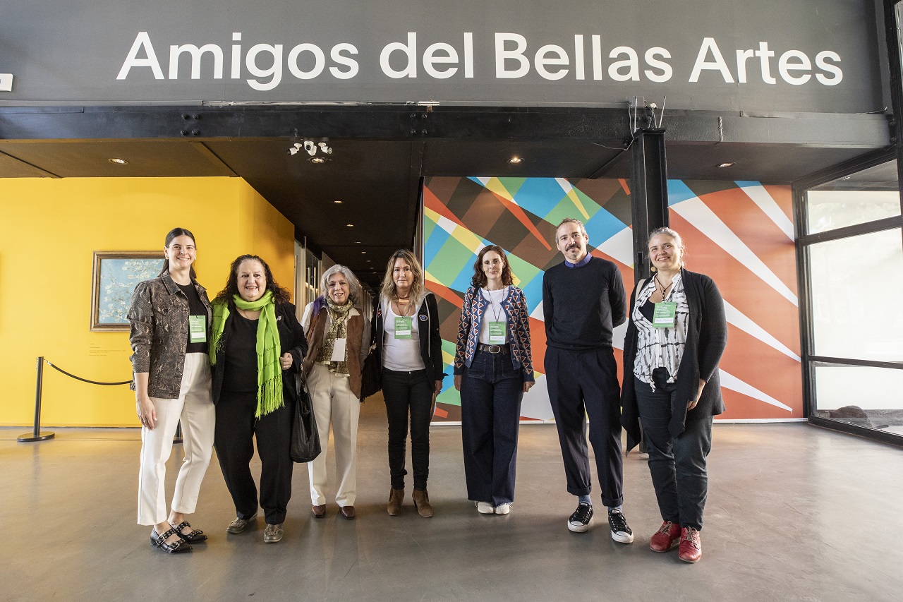 Barela, Cabaouli y Morazo con el equipo del CCEBA
