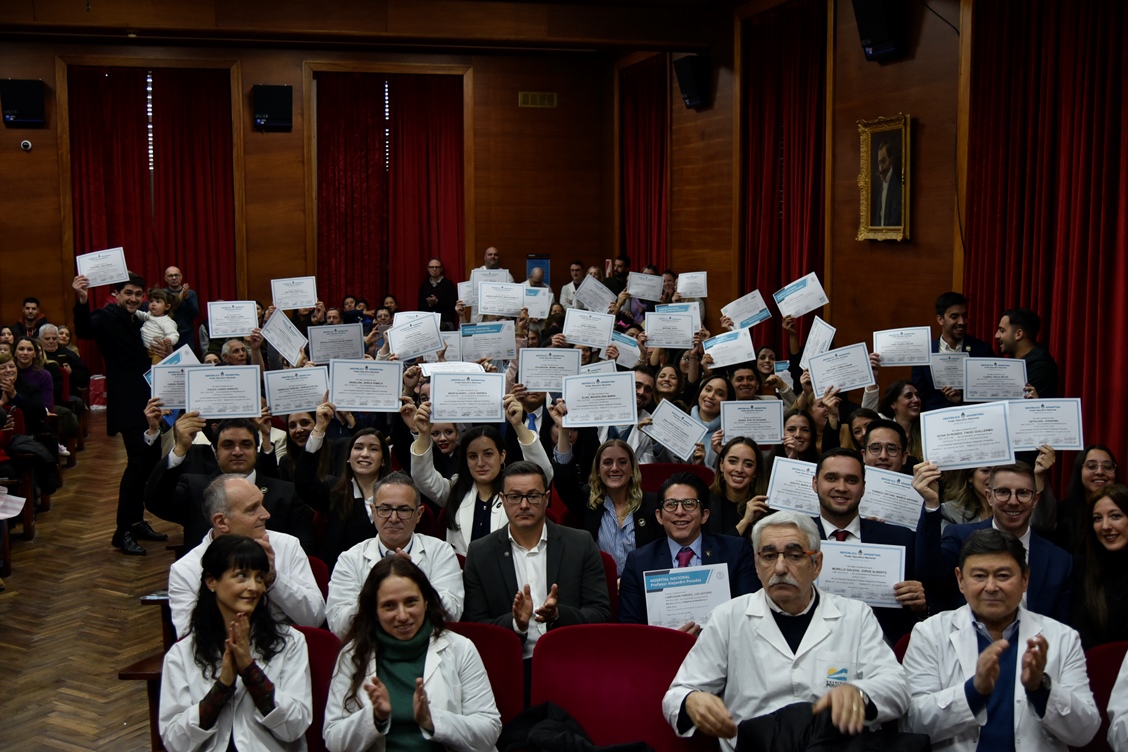 Acto de Colación Residencias 2024 Hospital Posadas Actividades en la Semana de Parto Respetado