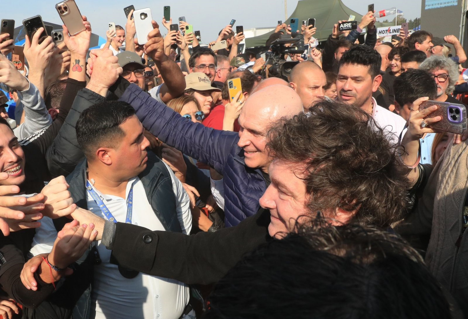 El Presidente Javier Milei recorrió la 30° edición de Agroactiva, la mega muestra del sector agropecuario, en Armstrong, Santa Fe. El Presidente Javier Milei recorrió la 30° edición de Agroactiva, la mega muestra del sector agropecuario, en Armstrong, Santa Fe.