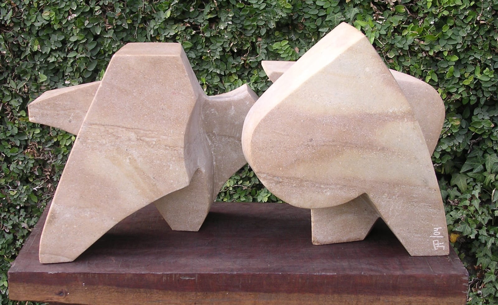 "Los límites de la forma", en los jardines de la Casa Museo de Yrurtia.