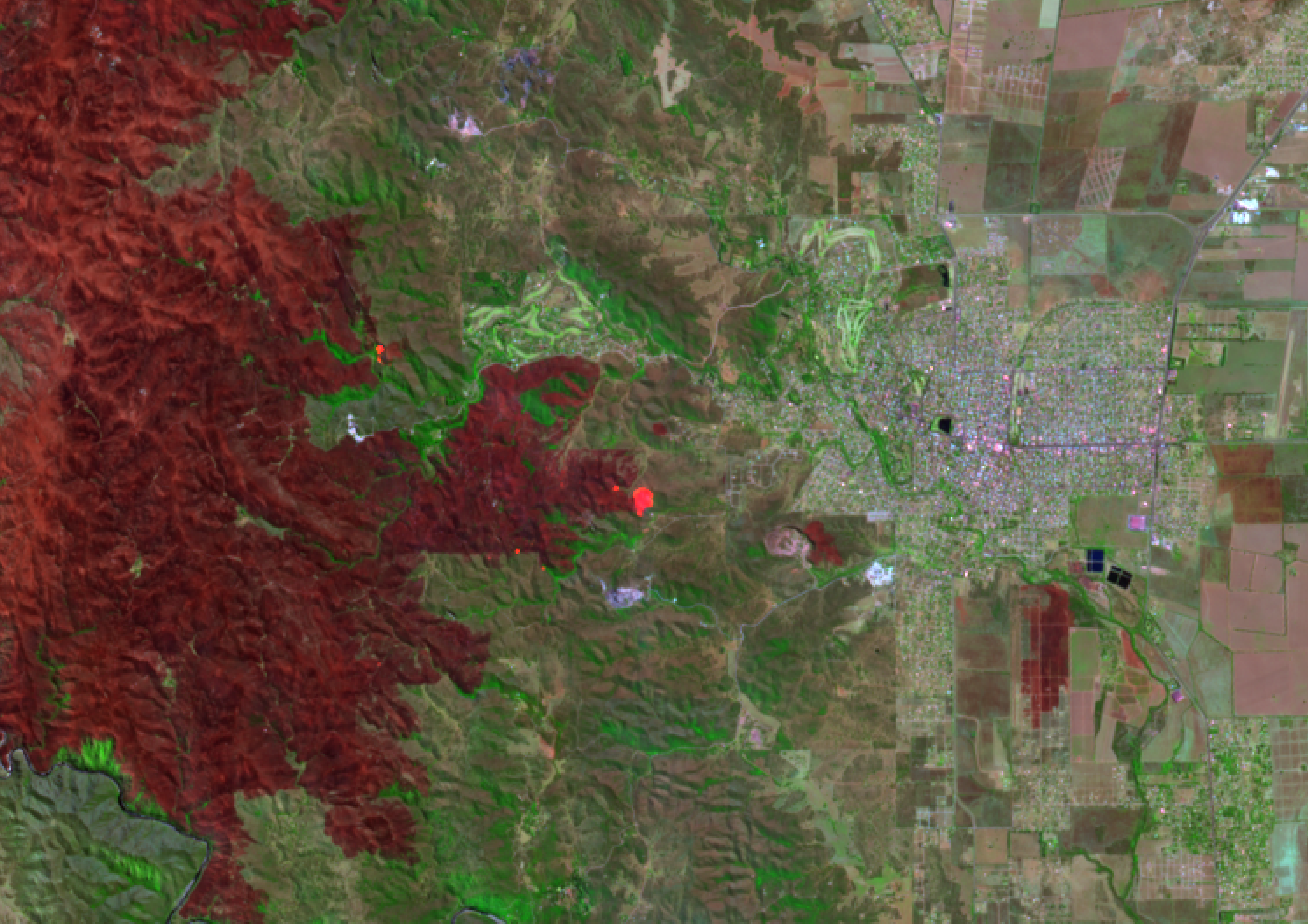 La Conae difundió fotos satelitales de los incendios serranos • Canal C