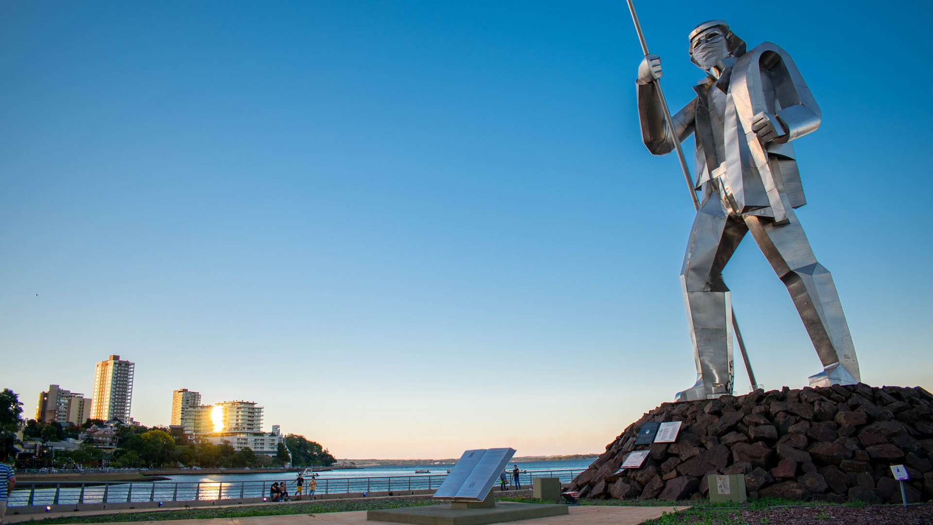 Monumento a Andresito 