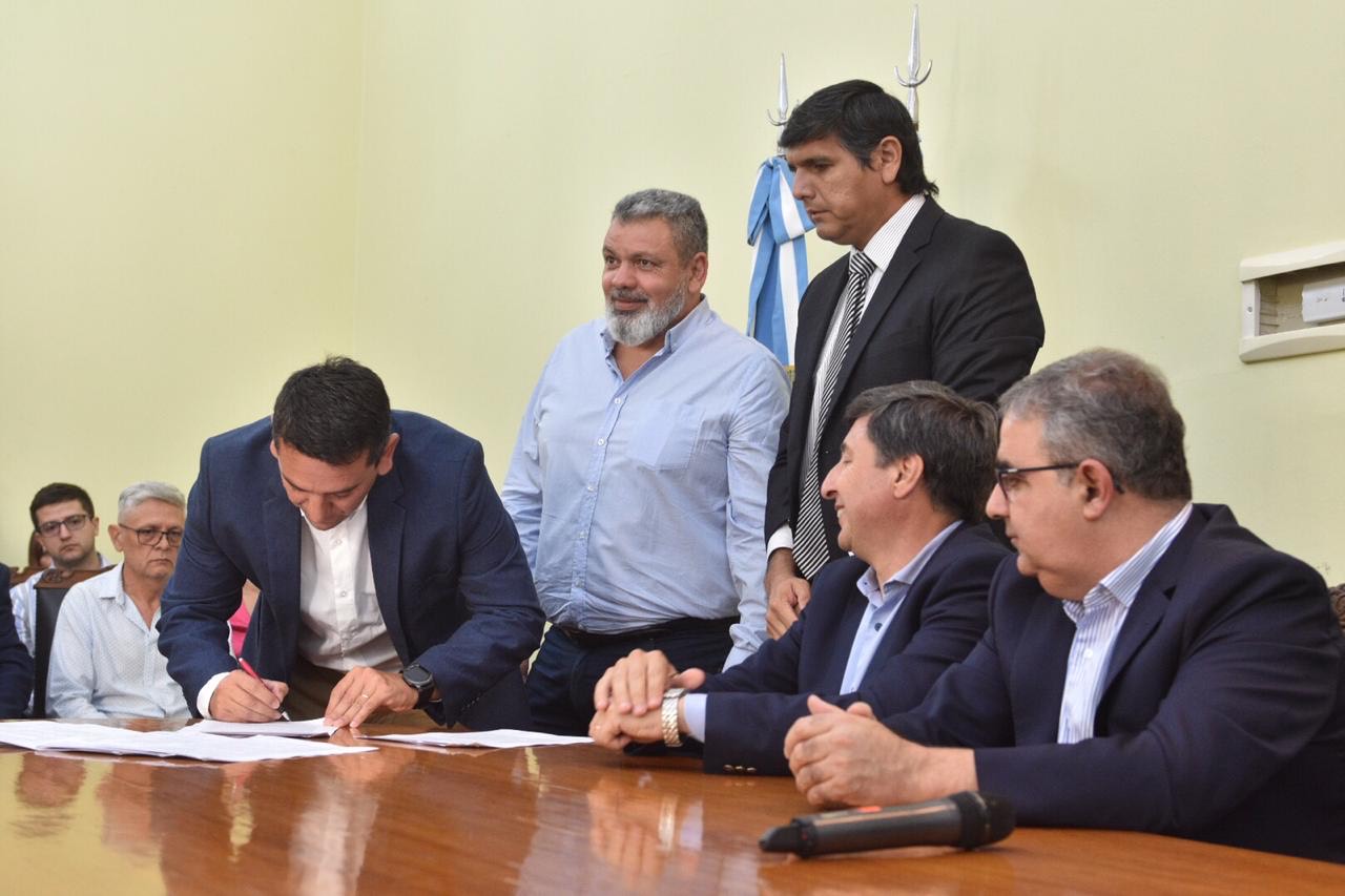 Se firmó en Catamarca un convenio para la creación de un Observatorio Vial y de Centros Emisores de Licencias de Conducir