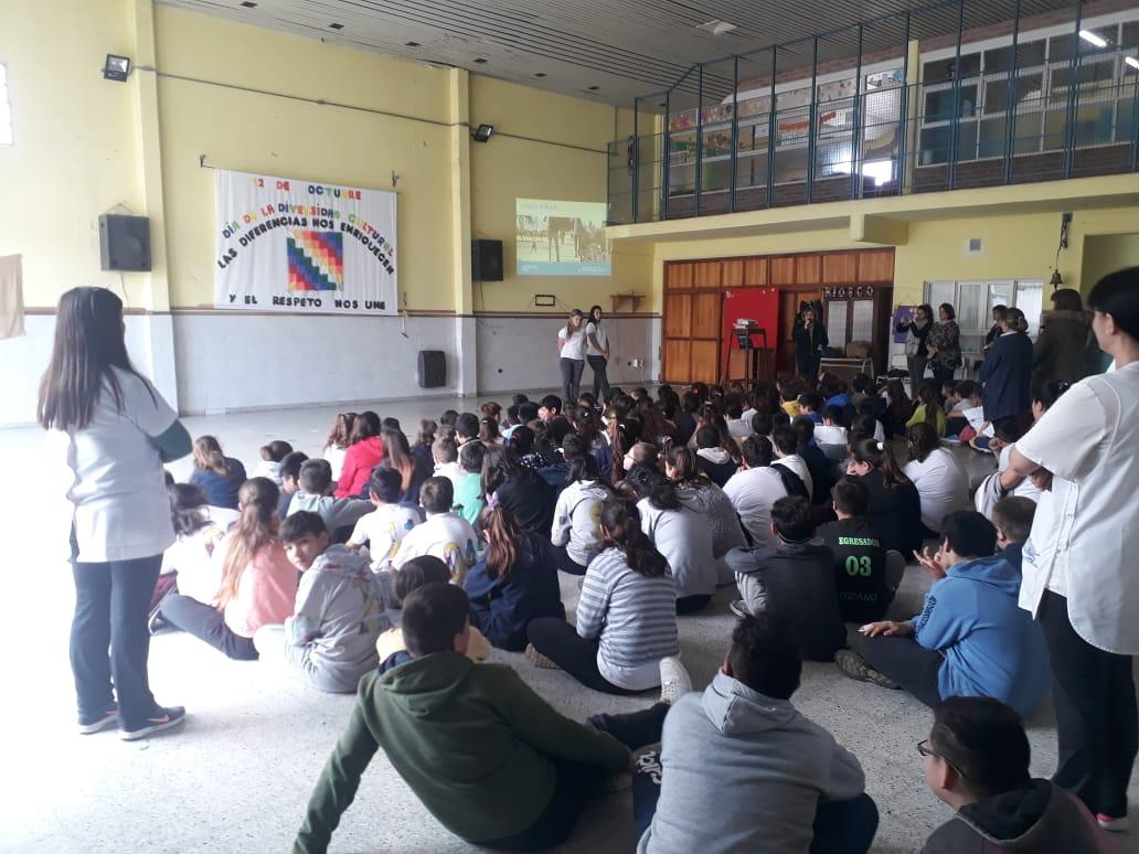 Seguridad Vial concientiza a estudiantes de escuelas secundarias en Entre Ríos