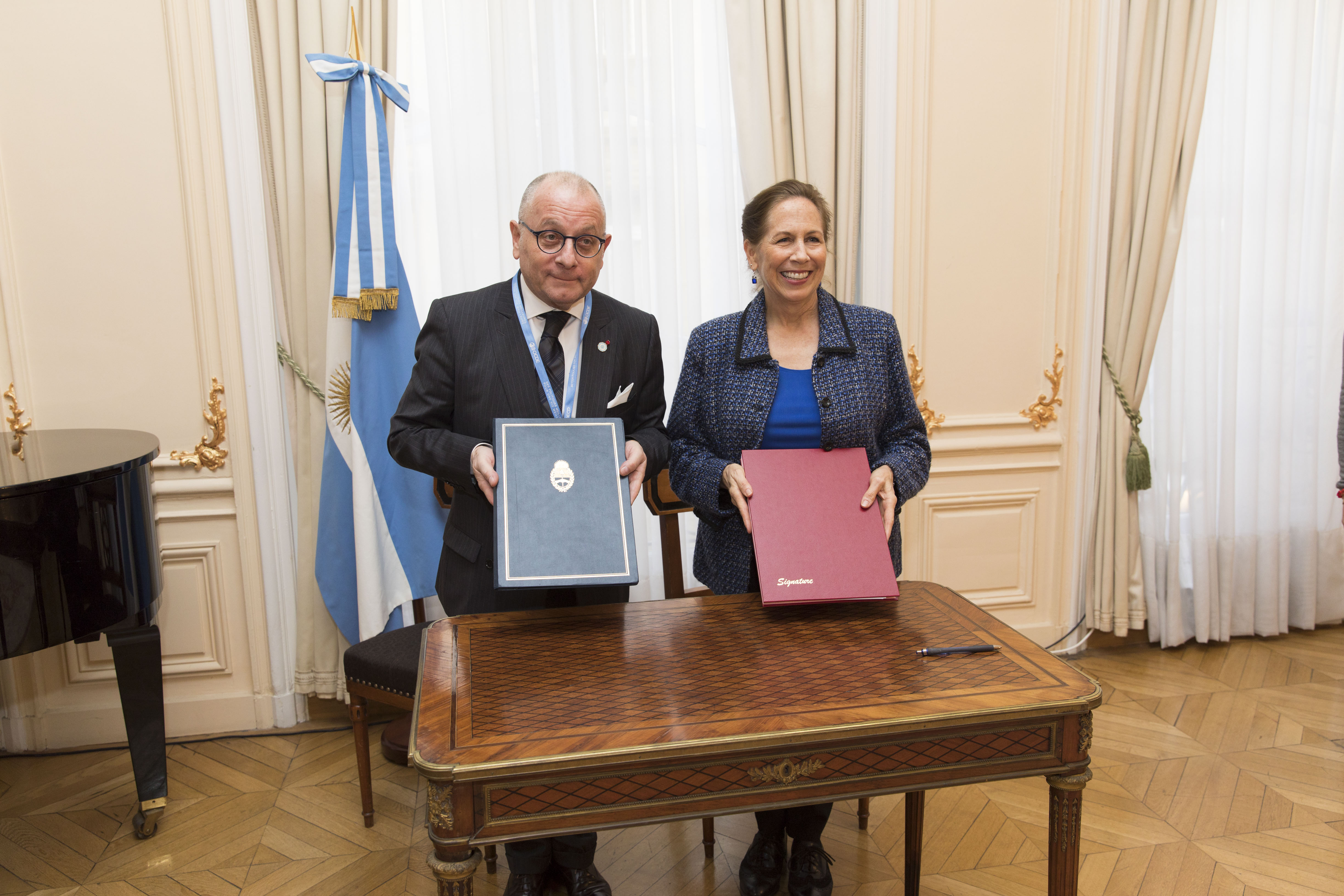 Tras la participación del ministro Finocchiaro en la 39° Conferencia General, Argentina renueva ​su compromiso con la UNESCO