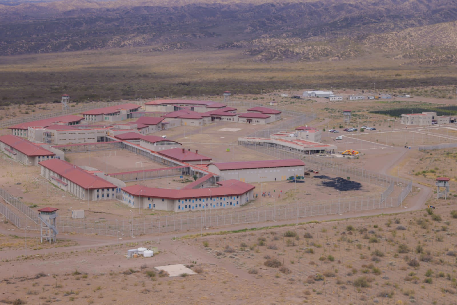El Presidente de la Nación y el ministro Soria inauguraron obras en el Complejo Penitenciario Federal VI de Luján de Cuyo