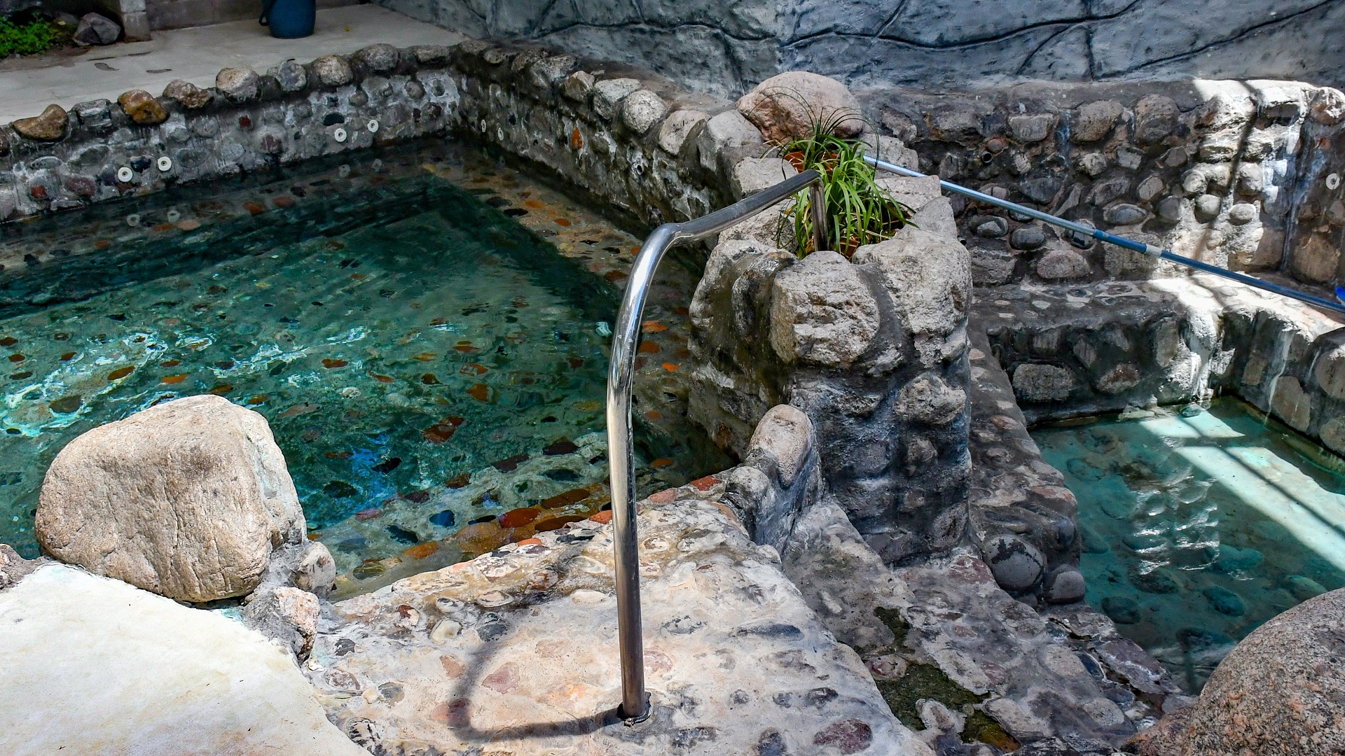piletas de agua termal en Balde