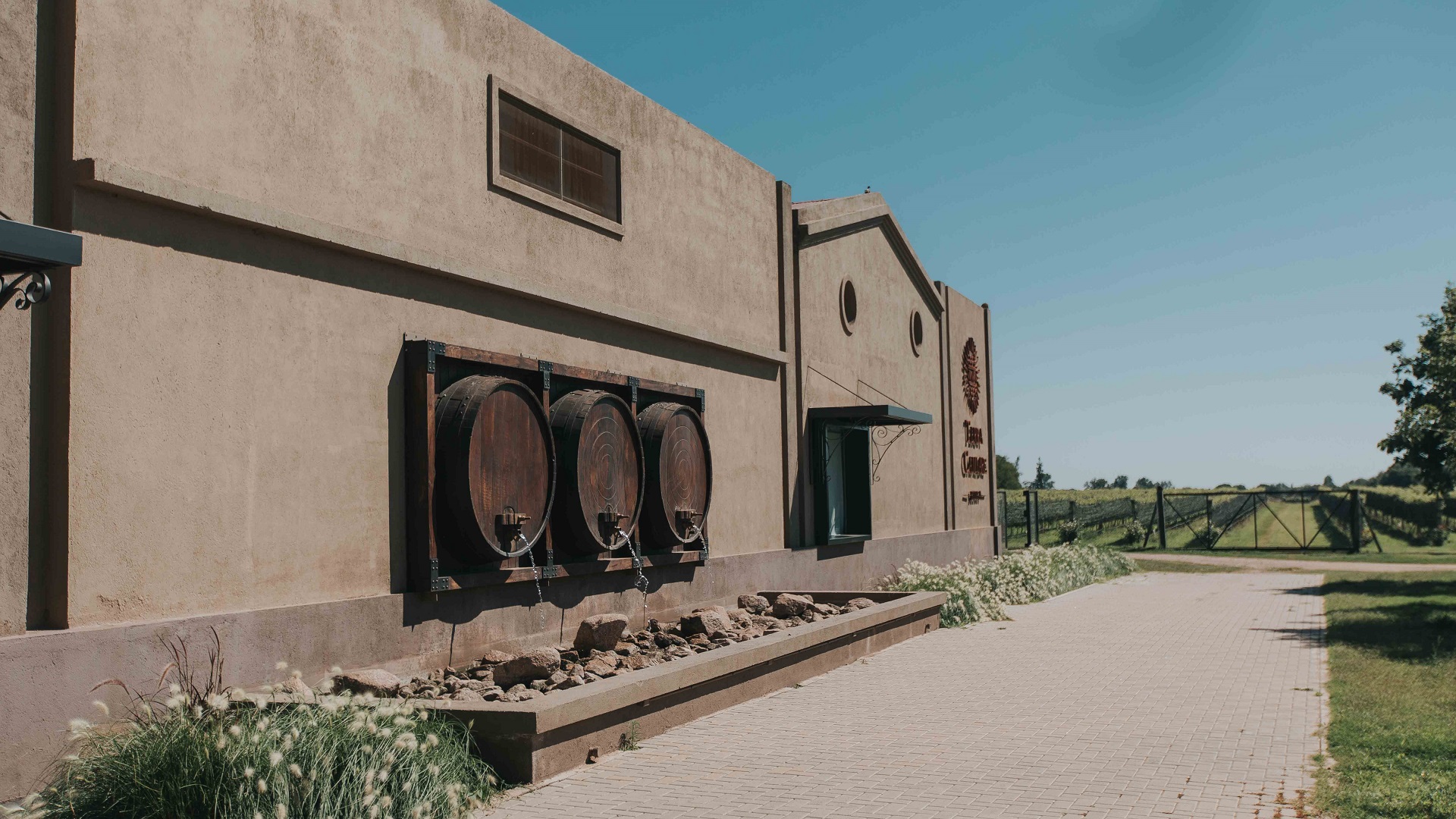 Bodega en Colonia Caroya Bodega en Colonia Caroya