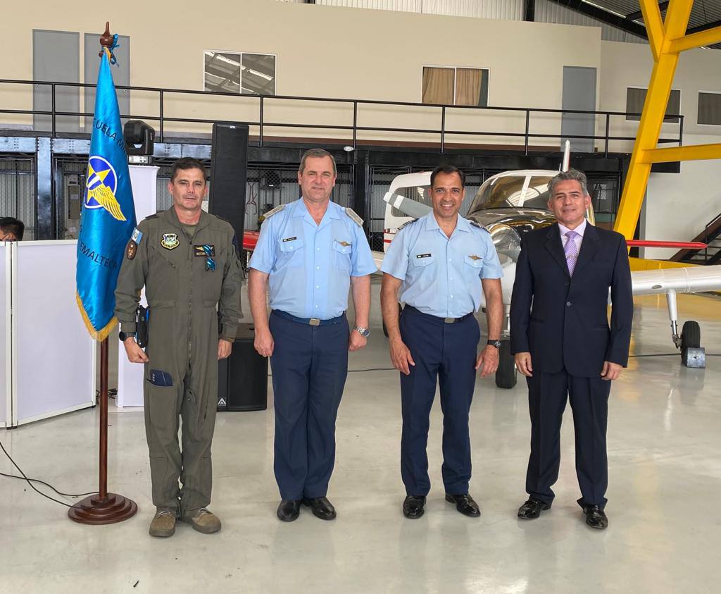 Cadetes de la promoción LXXXVIII de la Escuela de Aviación Militar  realizaron el 55° Viaje de Instrucción en el que visitaron Panamá, Cuba y  Guatemala 