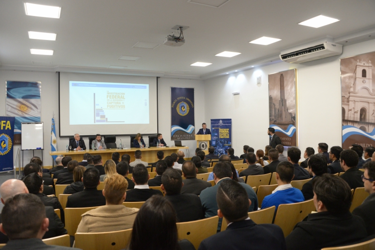 Capacitación junto a Interpol