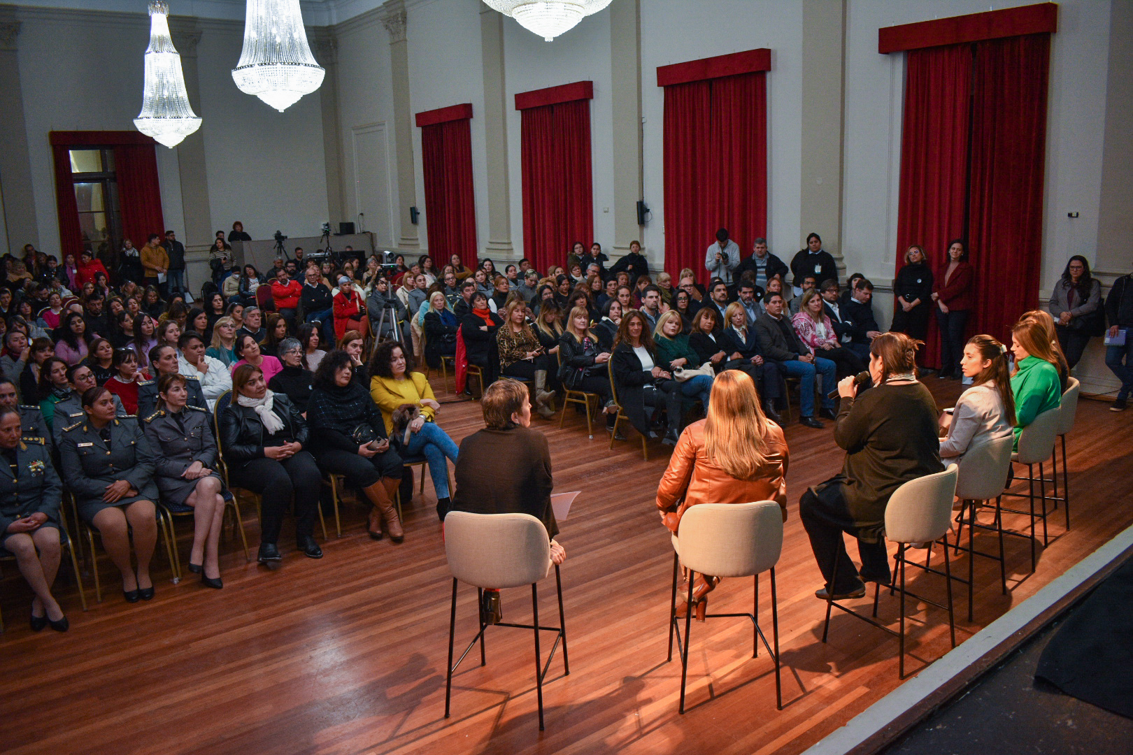 CFEP Mujeres y Liderazgo (2)