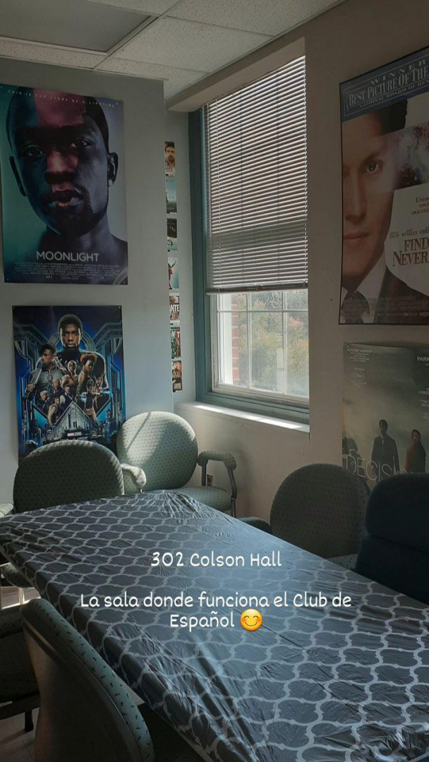 El Club de Conversación en Español donde Luciana inició a los estudiantes en el ritual del mate. El Club de Conversación en Español donde Luciana inició a los estudiantes en el ritual del mate.