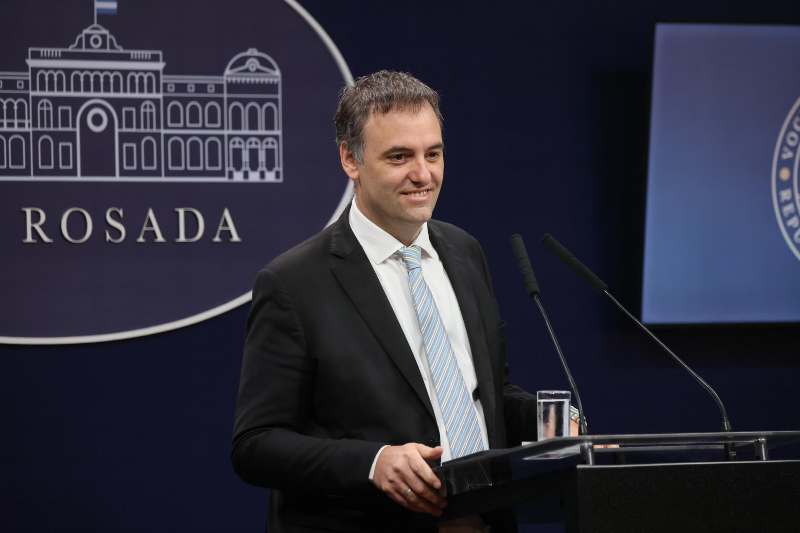 El Vocero Presidencial brindó su conferencia de prensa matutina El Vocero Presidencial brindó su conferencia de prensa matutina