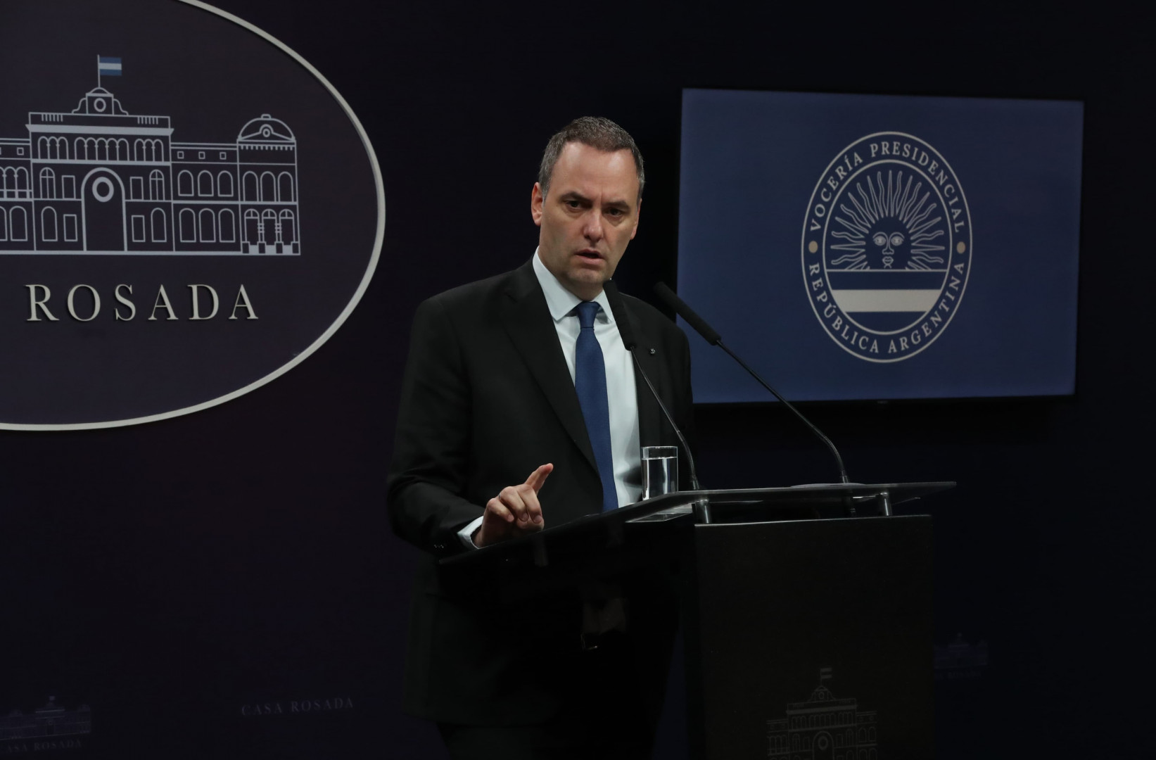 El Vocero Presidencial brindó su conferencia de prensa matutina El Vocero Presidencial brindó su conferencia de prensa matutina