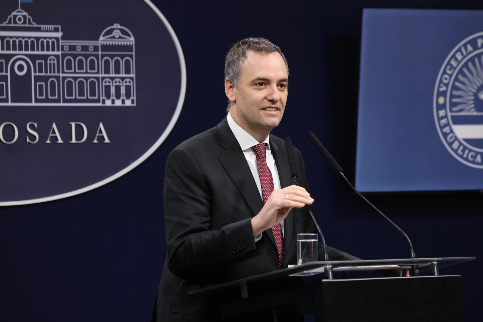 El Vocero Presidencial brindó su conferencia de prensa matutina. El Vocero Presidencial brindó su conferencia de prensa matutina.