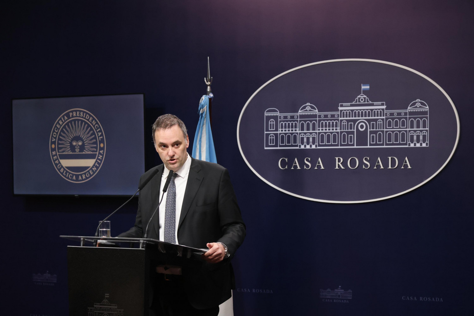 El Vocero Presidencial brindó su conferencia de prensa matutina. El Vocero Presidencial brindó su conferencia de prensa matutina.