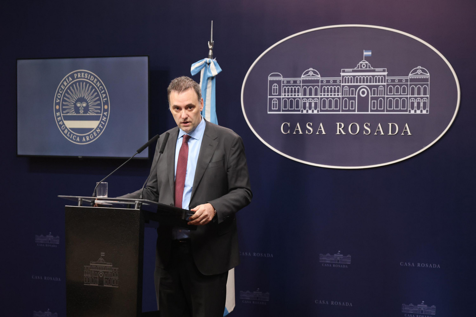 El Vocero Presidencial brindó su conferencia de prensa matutina. El Vocero Presidencial brindó su conferencia de prensa matutina.