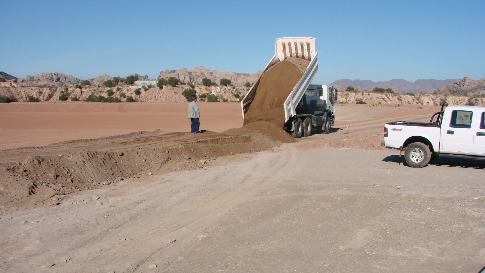 Tareas de construcción del Dique DN 8-9.