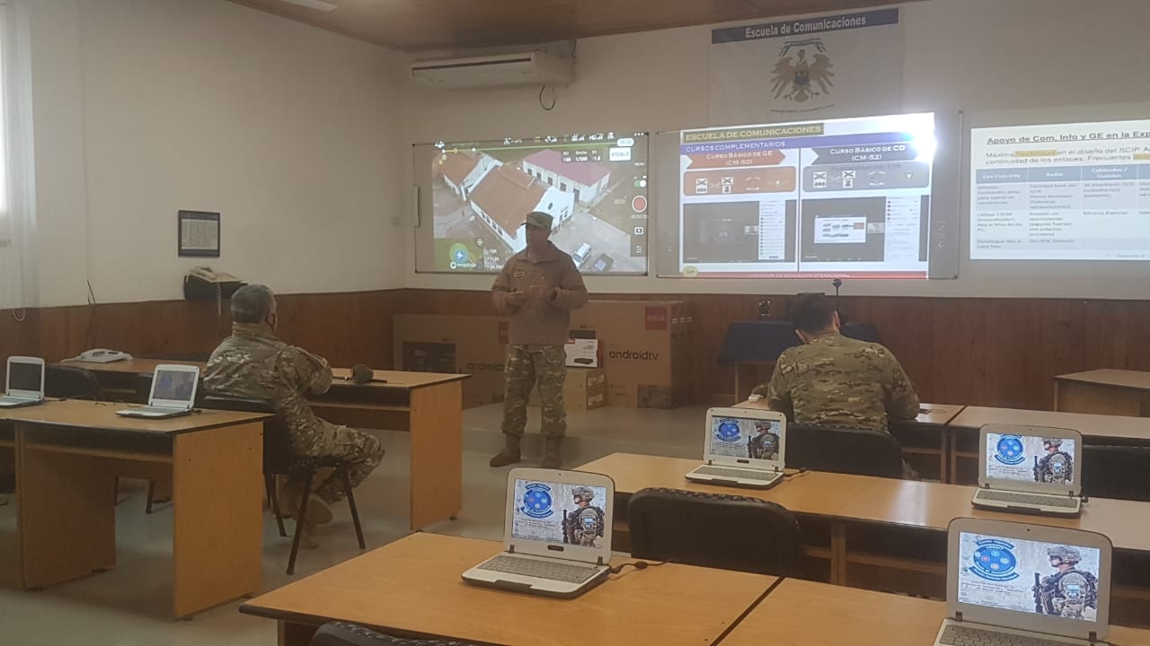 Exposición en la DEOP