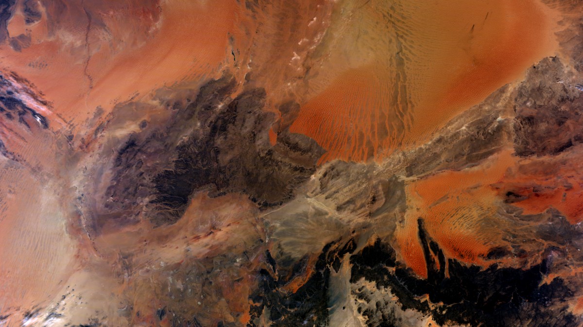 Desierto del Sahara, Argelia - Terra MODIS - 1 de abril de 2012