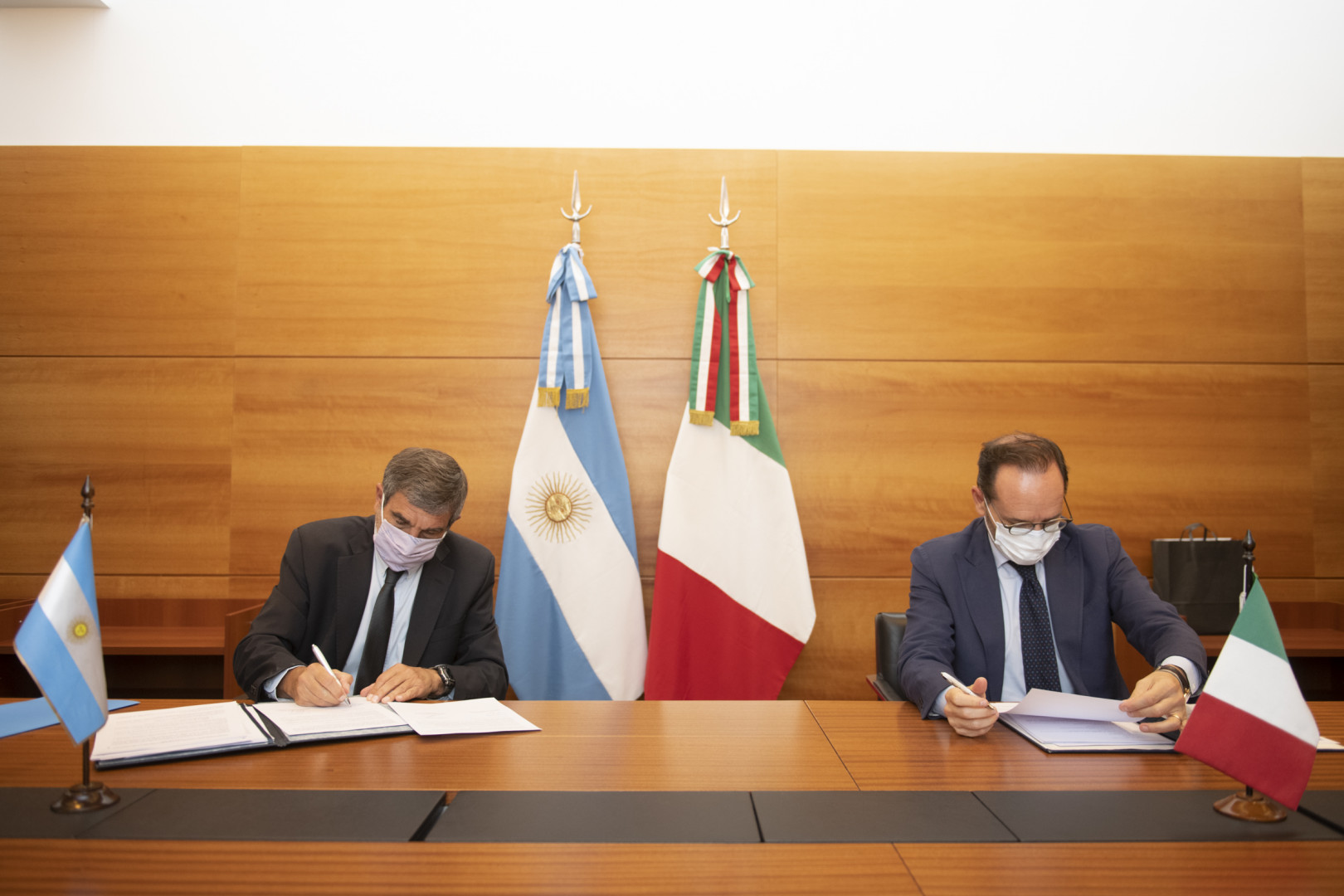 Firma del Programa Ejecutivo trienal para la cooperaci&oacute;n cient&iacute;fica Argentina-Italia
