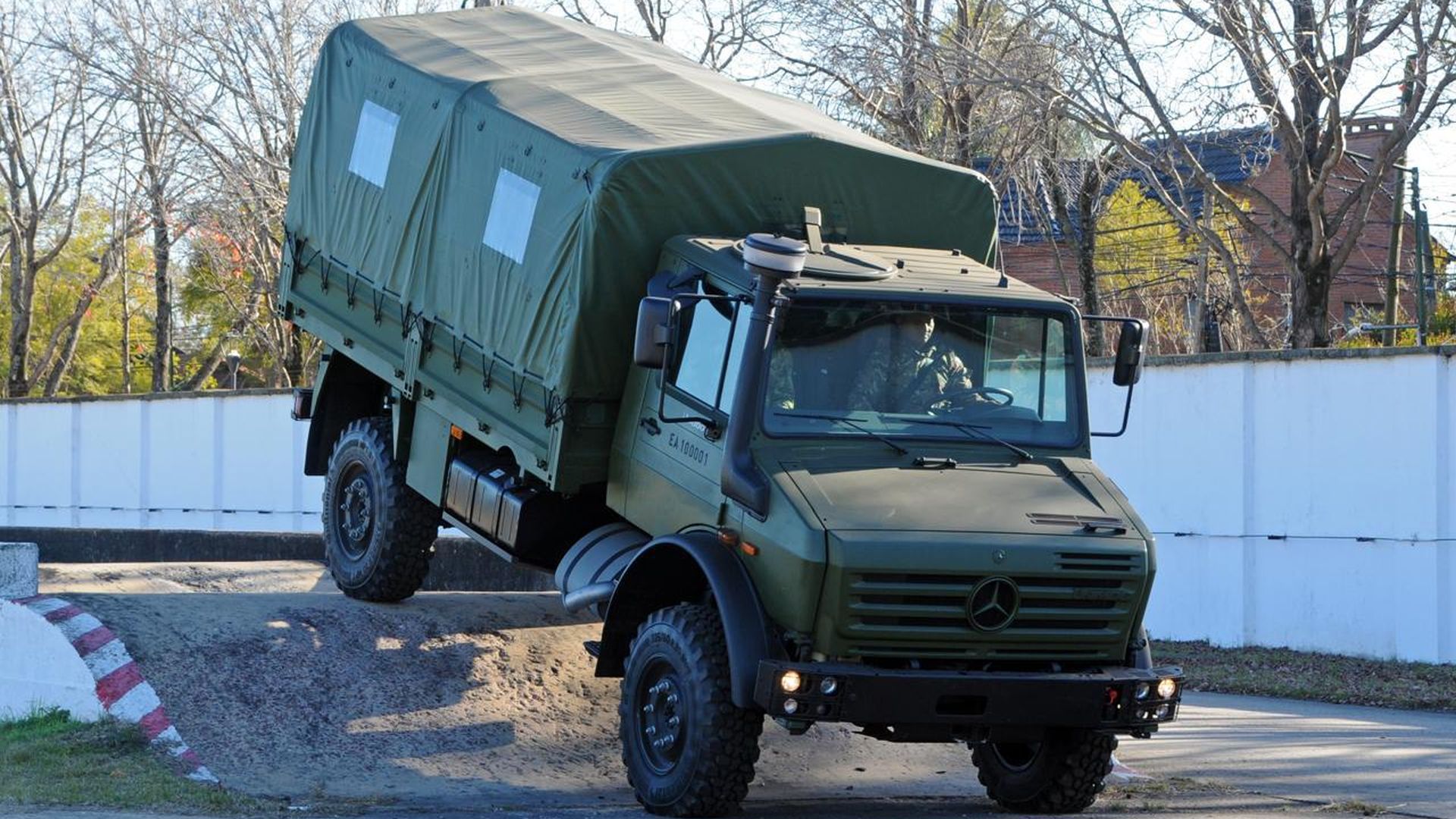 U-4000