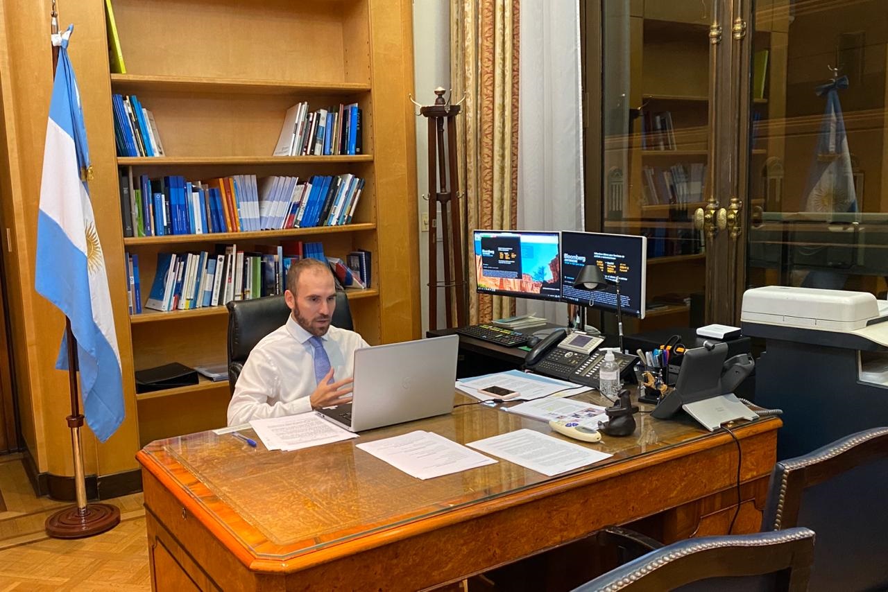 COVID19 El ministro de Economía participó de una reunión virtual con