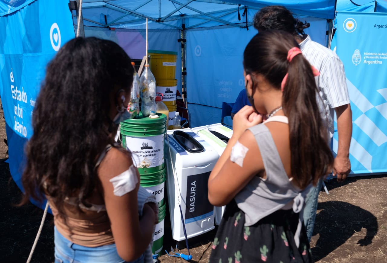 El Estado en tu Barrio: Ambiente realizó talleres de concientización ambiental en Berazategui