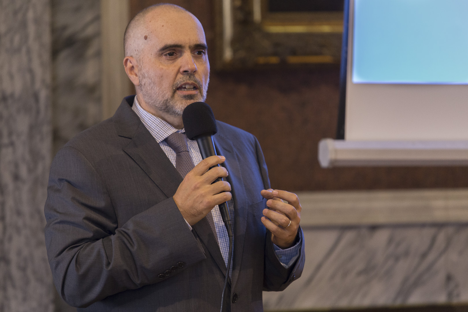 El Director de la Agencia de Acceso a la Información Eduardo Bertoni presentó los lineamientos generales de la ley