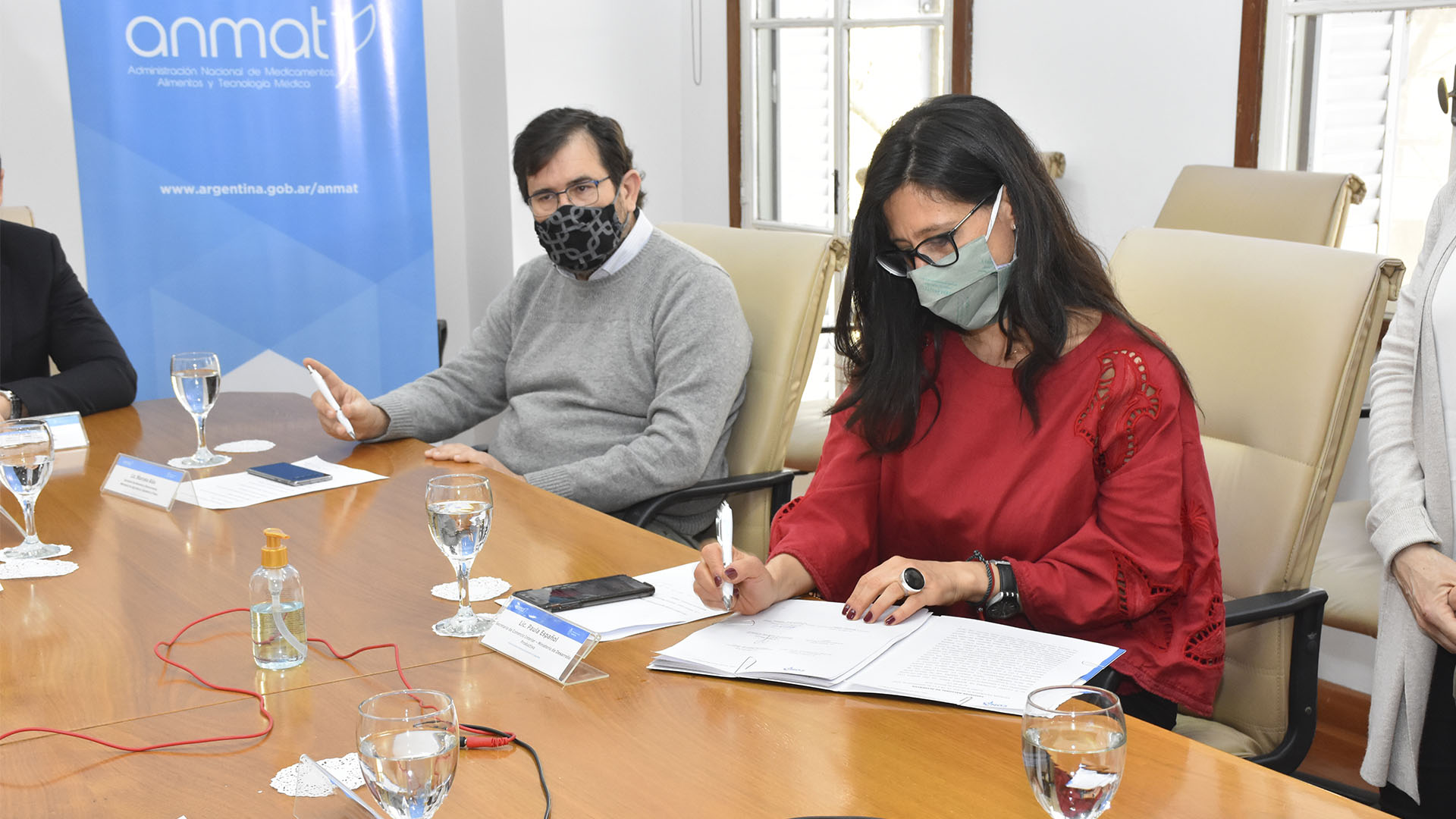Firma del Acta - Paula Español